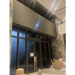 大門+包板