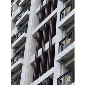 又一湛外牆包板