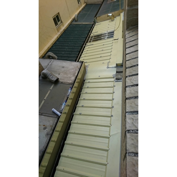 後陽台浪板更換完成