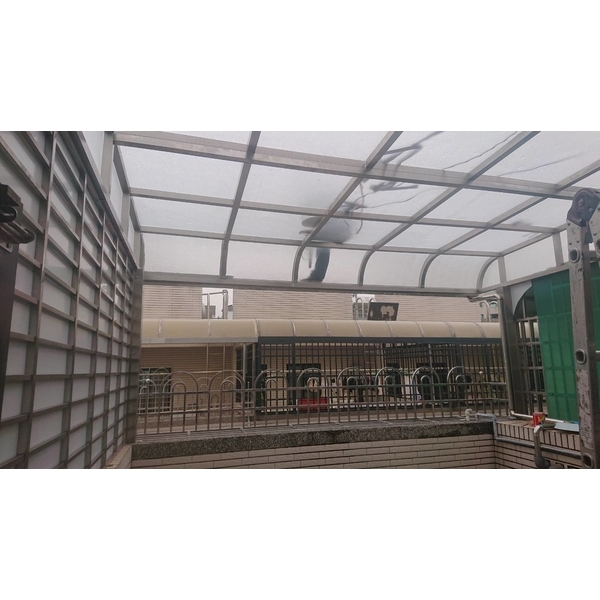 不鏽鋼採光罩-興泰工程行