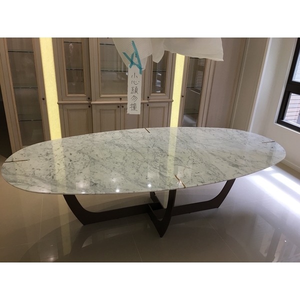 餐桌,利鴻廣建材有限公司