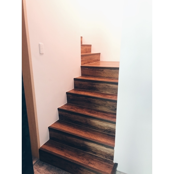 樓梯木版,頡昇建材有限公司