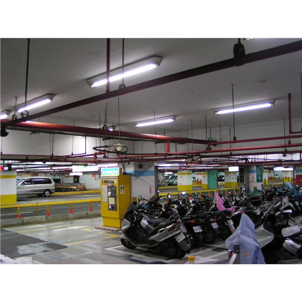 LED燈安裝實例-公有停車場 LED燈安裝實例-公有停車場,茗竑科技有限公司
