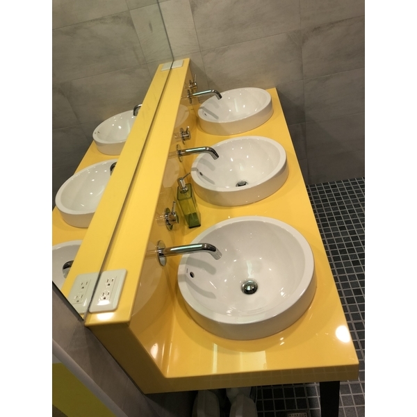 宜蘭市東港路-山啄木青年旅館-東方廚具精品