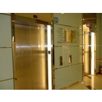 鍍鈦電梯門框 - 一鑫鐵件工程行