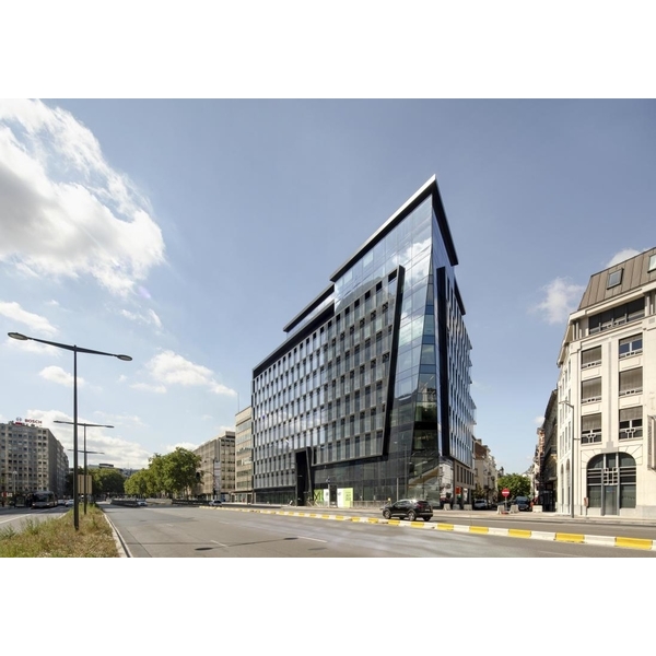 比利時布魯塞爾-玻璃夾層機：AGC  www.agc-glass.euen-欣昭實業股份有限公司