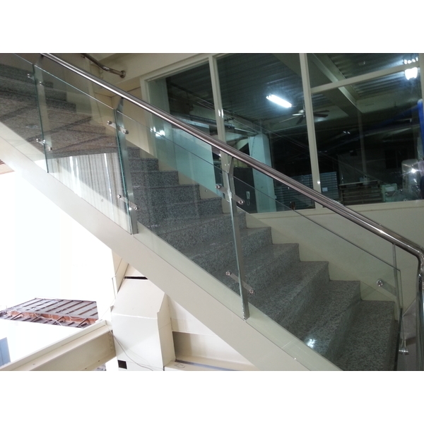 辦公室玻璃扶手