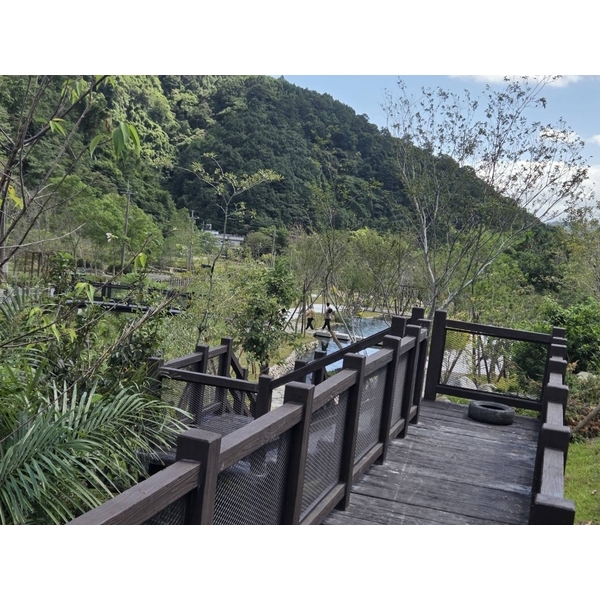 枕木棧道-三榮建材工業股份有限公司