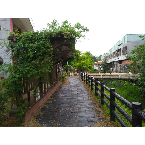 仿木欄桿及枕木步道-三榮建材工業股份有限公司