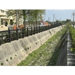 仿櫟木堤岸護欄 - 三榮建材工業股份有限公司
