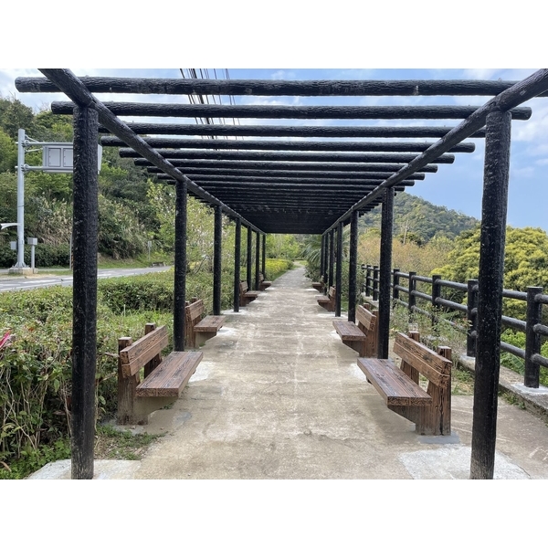 仿木花架-三榮建材工業股份有限公司