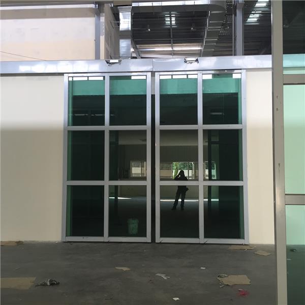 不鏽鋼玻璃重型自動門-豪品自動門工程有限公司