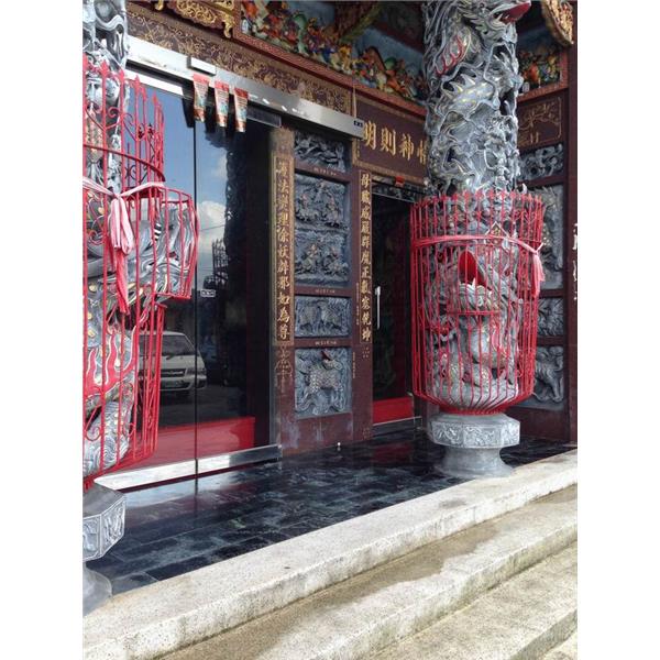 廟宇-玻璃推開完工側面圖