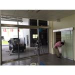 烤漆黑玻璃自動門 - 豪品自動門工程有限公司