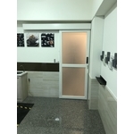 烤漆水洗白自動門 - 豪品自動門工程有限公司