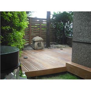 南洋櫸木平台、圍籬