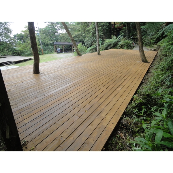 南方松木平台舞台,尼可企業社