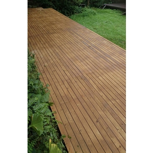 南方松木平台舞台