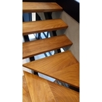 龍骨樓梯非洲柚木踏板 - 尼可企業社