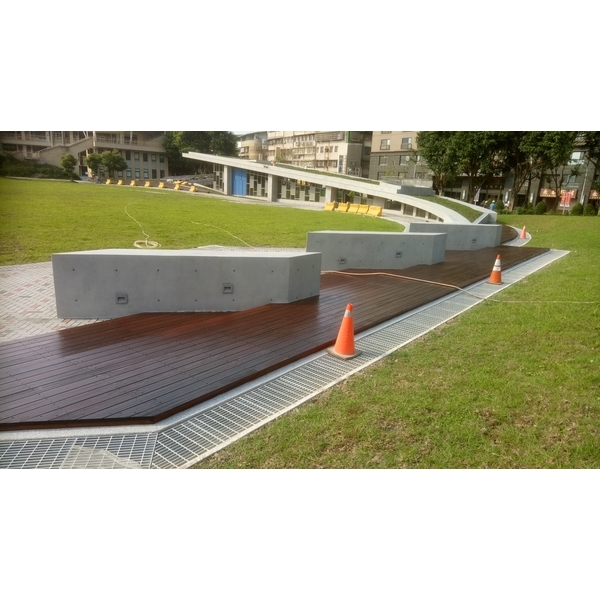 鋼構木平台,尼可企業社