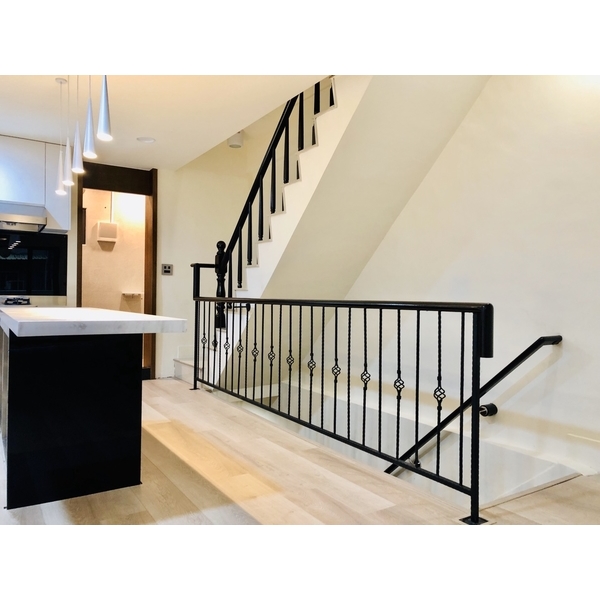 鍛造樓梯扶手