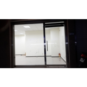 不銹鋼玻璃自動門