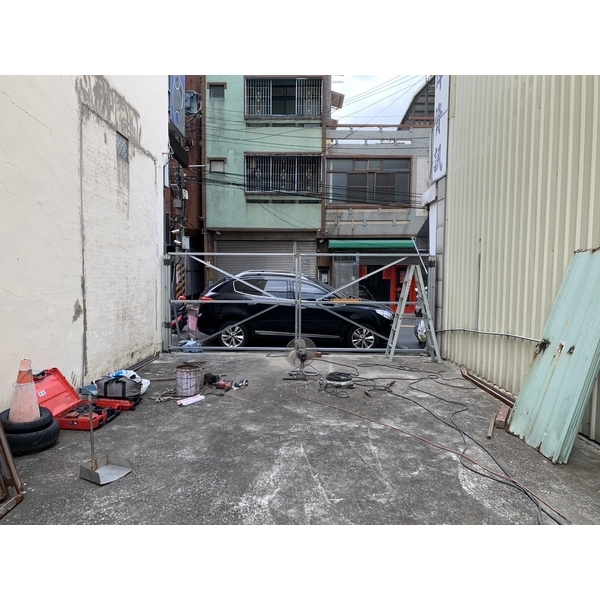 安全圍籬-育鴻工程行