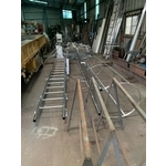 不鏽鋼爬梯-育鴻工程行