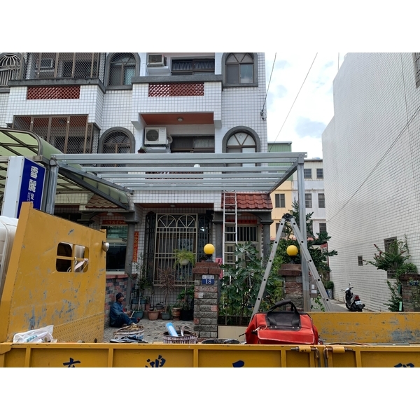 採光罩,育鴻工程行