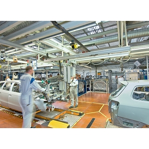 提供KBK輕便起重機給操作者 , 台灣科尼起重機設備有限公司