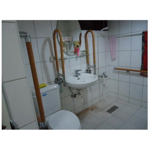 居家專案(四)活動扶手.L型扶手.面盆扶手.浴室壁扶手,家葳企業有限公司