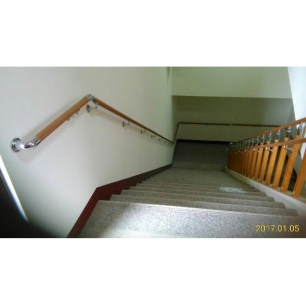 集合式住宅(二)~樓梯扶手-家葳企業有限公司