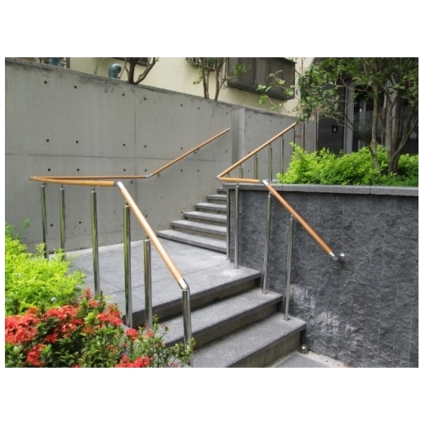集合式住宅(四)~樓梯扶手,家葳企業有限公司