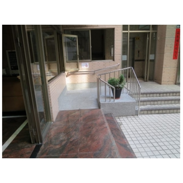 社區專案(二)~加設坡道