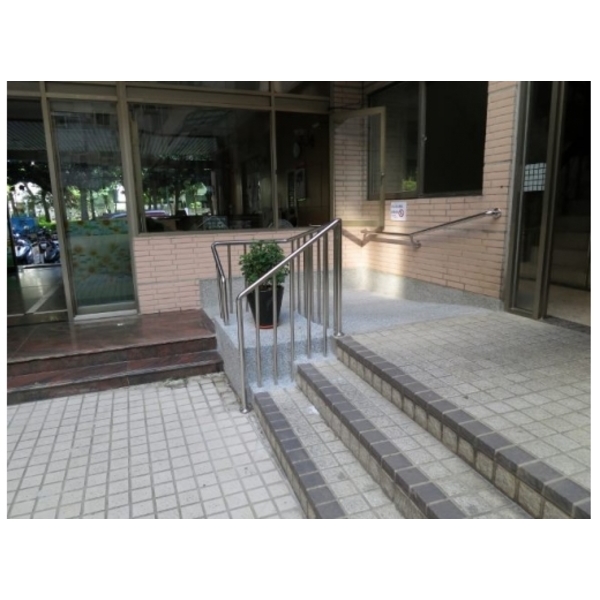 社區專案(二)~加設坡道