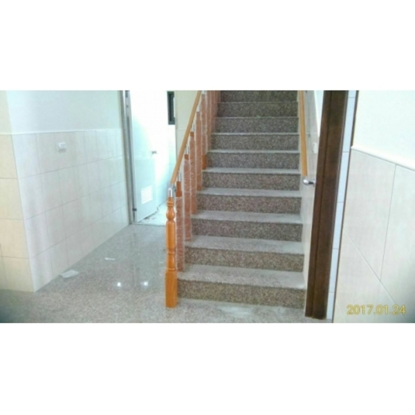 居家專案(六)樓梯扶手-家葳企業有限公司