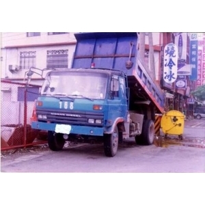 砂石車 , 雲隆企業行