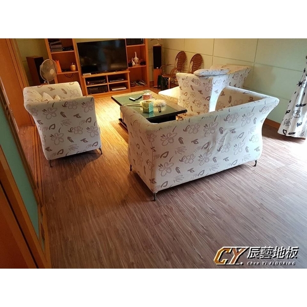 6.4寸超耐磨-赤松 6.4寸超耐磨-赤松,辰藝地板企業社