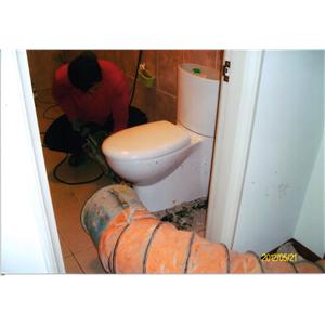 浴室防水施工中