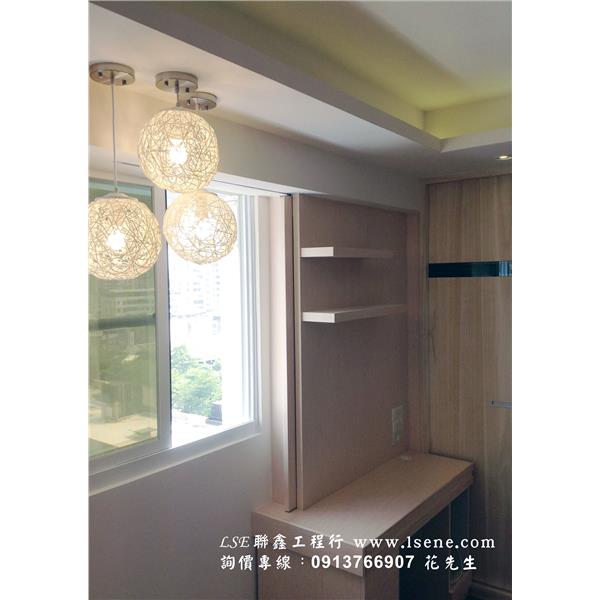 書桌檯拖拉式隱藏化妝台,聯晨工程有限公司