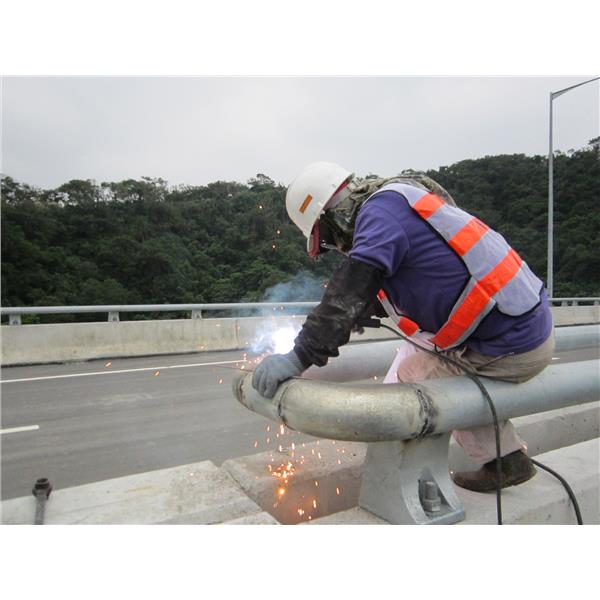 單層鋼管護欄,子強金屬工業有限公司