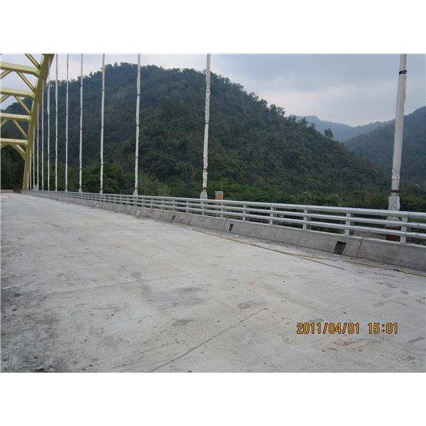 3層鋼管護欄,子強金屬工業有限公司