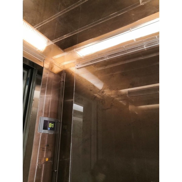 電梯壓克力保護 電梯壓克力保護-華光廣告公司
