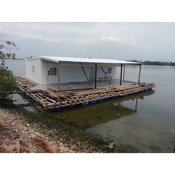 安平海邊船屋-鋁鎂耐板,鑫誠鋼板材料行