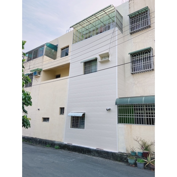 裝潢板施工後牆壁不再漏水-永久保固,鑫誠鋼板材料行