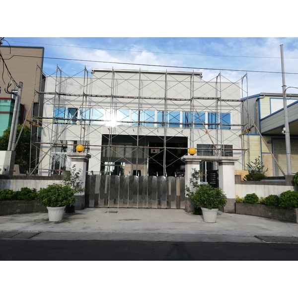 裝潢板-鑫誠鋼板材料行