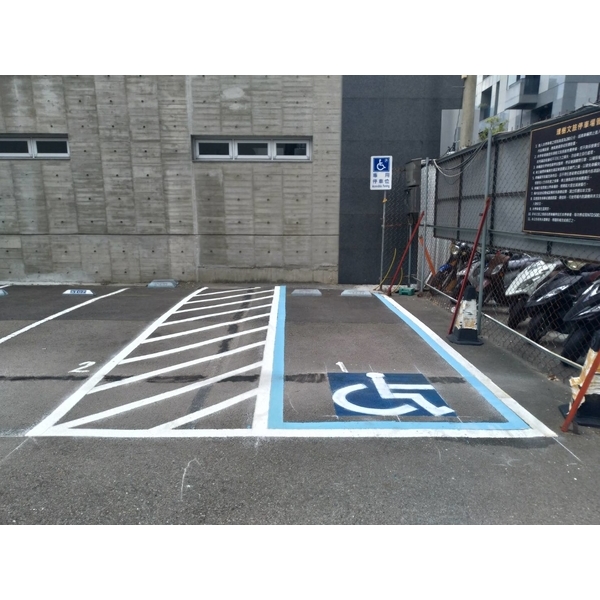 告示牌安裝-旭宏國際有限公司