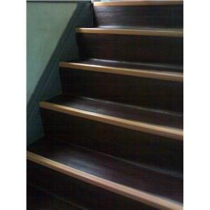 PVC地磚+木紋樓梯壓條 , 晉源裝潢有限公司