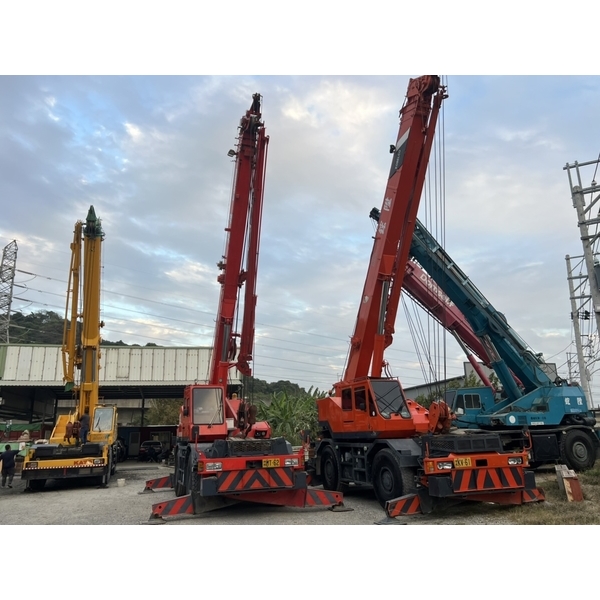 吊車起重工程-鋐陞吊車工程行