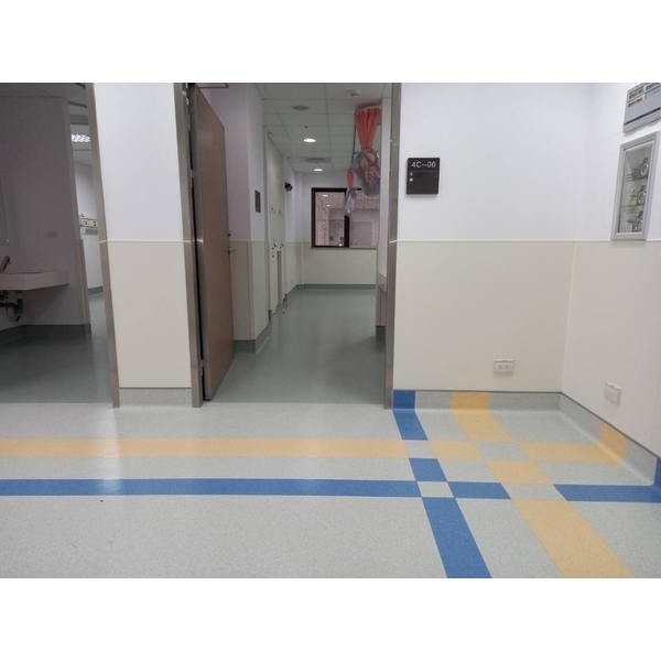 Armstrong晶盾無縫醫療級地板